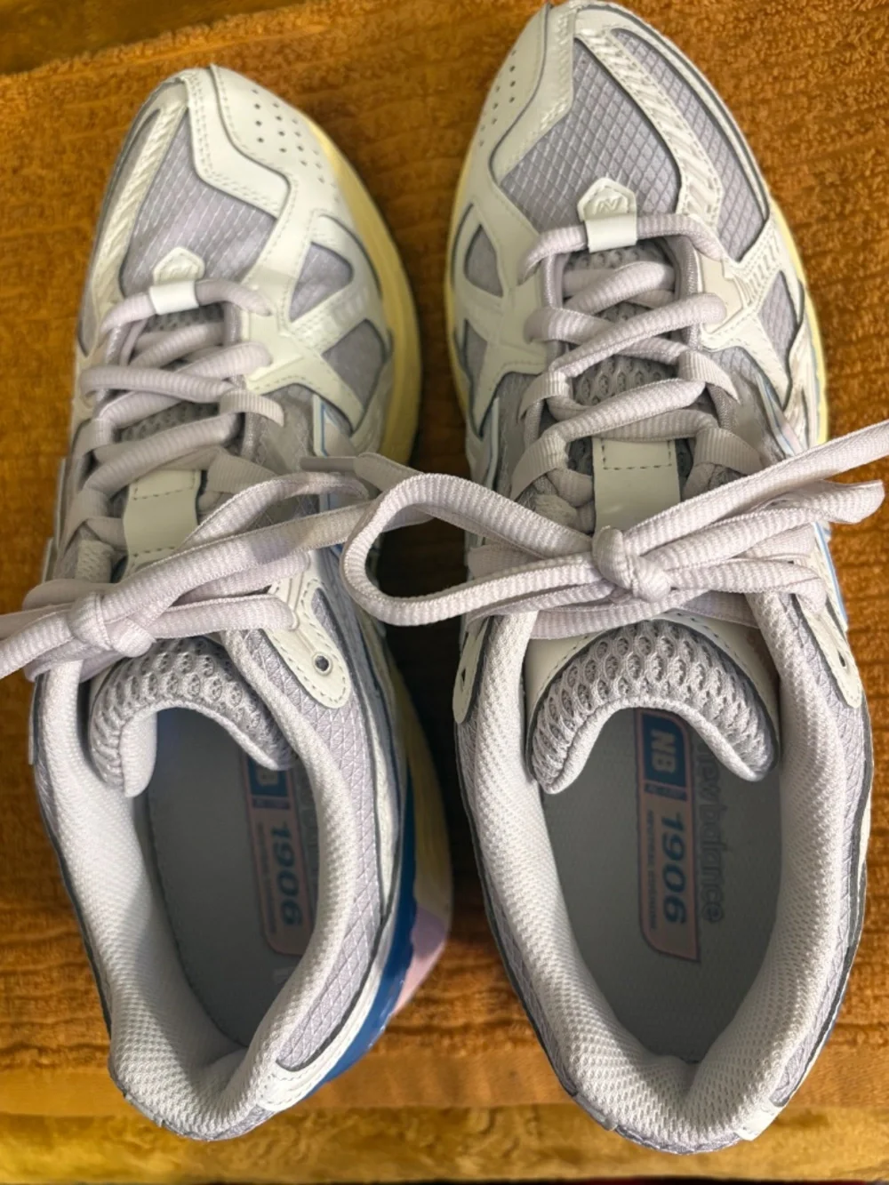 New Balance 1906U Sneakers